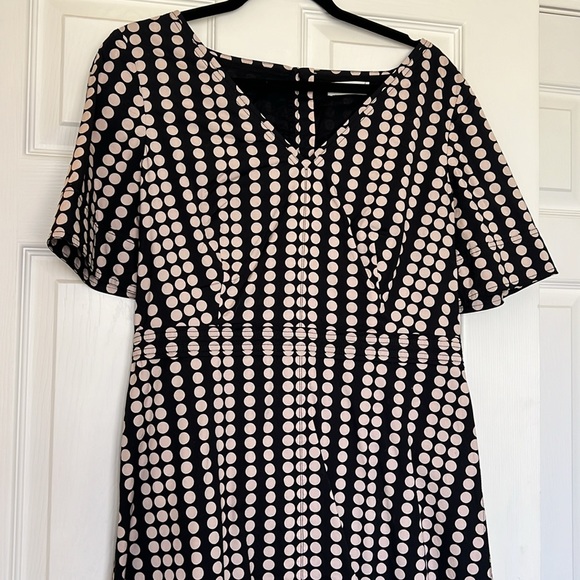 Tory Burch patterned dress, size 12 - Picture 2 of 5